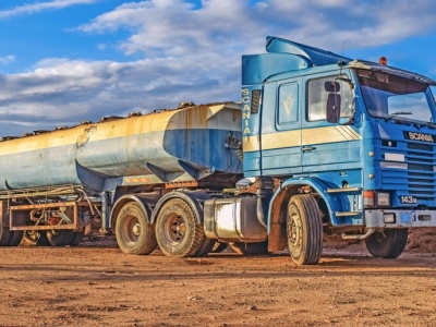 Ceny mleka surowego płacone w październiku 2025 r. przez wiodące mleczarnie w UE i Wielkiej Brytanii