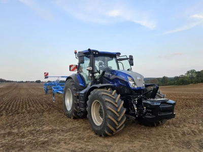 Top ciągniki listopada 2025. Którą markę wybierali rolnicy?