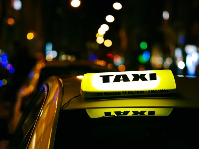 Nowa taryfa Bolt Lokalnie wystartowała w Warszawie. Przejazdy tylko z polskojęzycznymi kierowcami