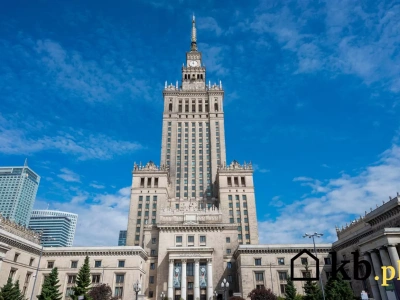 Zobacz monumentalne sobowtóry PKiN – niektóre są jeszcze bardziej imponujące