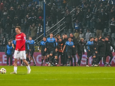 SENSACJA! Trzecioligowa Zawisza wyrzuciła Wisłę z Pucharu Polski! Demolka