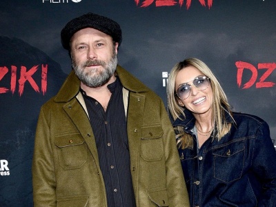 Leszek Lichota niedawno rozstał się z żoną, teraz pokazał się z nową partnerką. Kim jest jego ukochana?