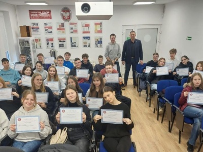 Sanepid szkolił uczniów ze świdnickich liceów