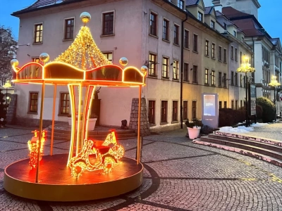 Jelenia Góra upiękniona świątecznymi dekoracjami. Czuć ten cudny klimat