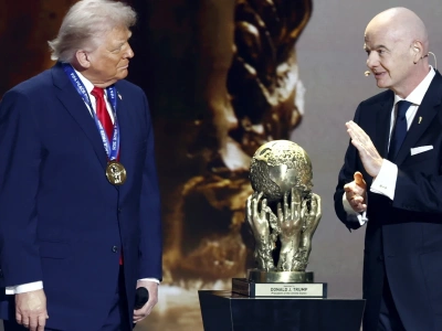 Pierwsza taka nagroda w historii FIFA i pierwszy laureat. „Za wyjątkowe działania”