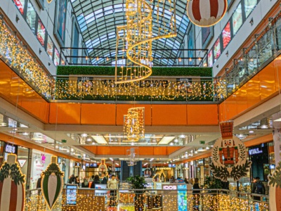 Kraków wita Influcenter. Otwarcie jutro w Bonarce z Fazą i Bazą