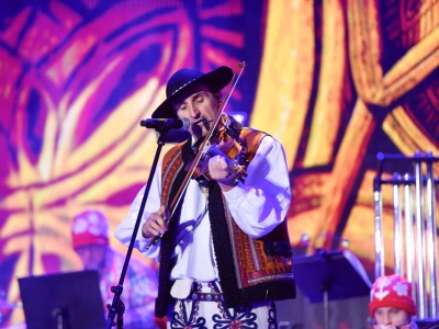 W tym domu święta mają SENS. Sebastian Karpiel-Bułecka: Prezenty nie są najważniejsze