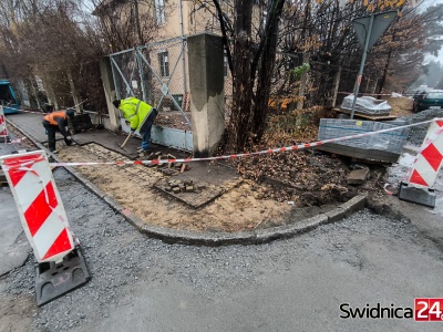 O jej naprawę zabiegali mieszkańcy oraz radni. Ruszyła przebudowa kolejnej ulicy