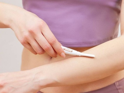 Ten trymer usuwa włoski z całego ciała. Mały, ale potężny. Nie podrażnia skóry! 