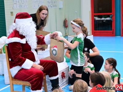Sportowa magia świąt w obozie siatkarek Polonii