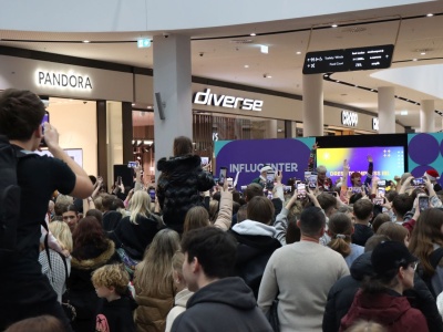 Tłumy w Bonarce na otwarciu sklepu Ekipy INFLUCENTER