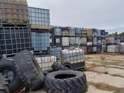 Usunięto ekologiczną bombę z powiatu bełchatowskiego. Do utylizacji trafiło 1500 ton odpadów