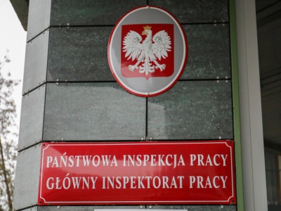 inspektor zmieni B2B w etat, a ZUS upomni się o składki. Co z lekarzami?