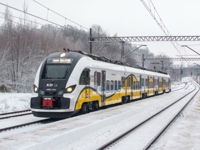 Więcej pociągów, przystanki na żądanie – zimowy rozkład jazdy KD od połowy grudnia.