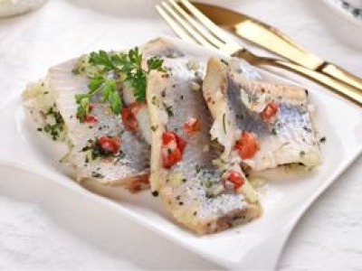 Nie eksperymentuję ze śledziami. Rok temu moczyłam je w ten sposób i wyszły doskonałe