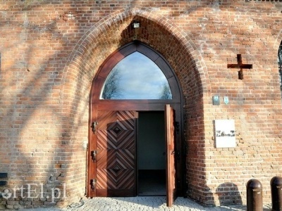 Trzy chętne firmy na remont galerii