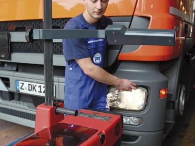 Badanie ustawienia świateł w ciężarówkach: 12,7% za wysoko, 8,8% za nisko