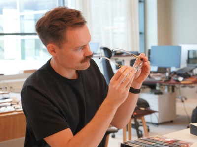 Okulary, które widzą zamiast Ciebie. Fiński startup IXI stawia na autofocus