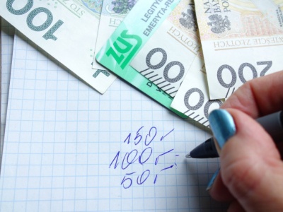 Nawet 355 zł ekstra dla wybranych emerytów. Większość nie dostanie ani grosza