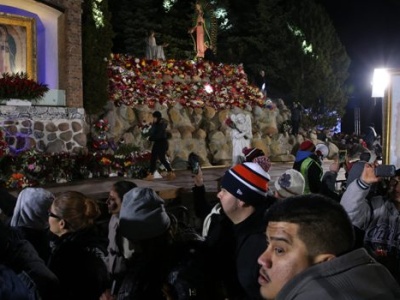 Uroczystości Matki Bożej z Guadalupe w Des Plaines w cieniu nalotów imigracyjnych