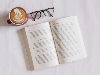 Czytanie książek receptą na długowieczność? Badacze zdradzają 