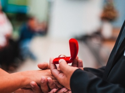 Małżeństwo zamiast diety? Naukowcy szukają sposobu na otyłość