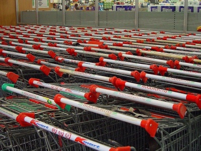 Gdzie na zakupy przed Bożym Narodzeniem i Sylwestrem? Tak pracują sklepy znanych sieci