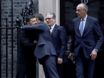 Zełenski uśmiechnięty po spotkaniu na szczycie! Uściski z prezydentem Francji