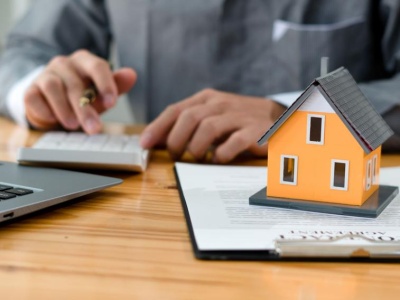 Ubezpieczeniowa ofensywa w bankach. Nowe polisy mieszkaniowe i bonusy dla klientów