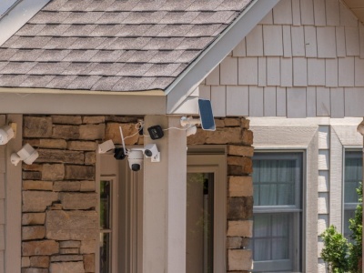 Przydomowy monitoring do zmiany. Urząd zadecydował ws. prywatnych kamer