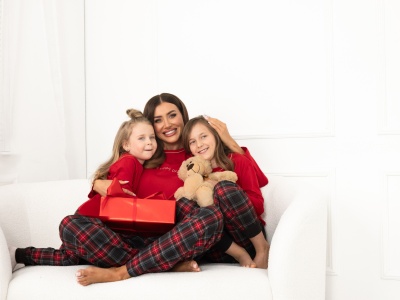Jak dobrać świąteczną piżamę na prezent, aby zawsze trafić w rozmiar?