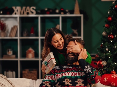 Klocki i samochody to genialny patent na świąteczny prezent! Poznaj auta Mattel Brick Shop