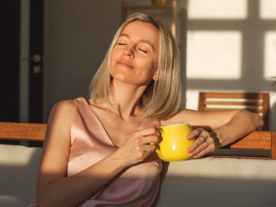 Zacznij dzień od 100 ml tego napoju. Organizm oczyści się szybciej, niż myślisz