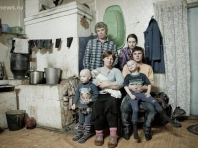 Rakiety zamiast chleba. Ludzie szykują się na głodne lata