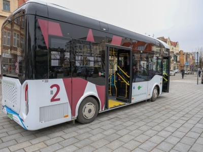 Września: jedna oferta na obsługę elektrycznej floty gminy