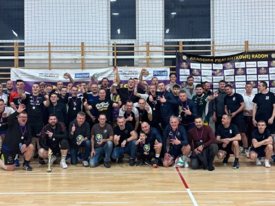 Debeściaki triumfowały w drugiej edycji Amatorskiej Ligi Akademii Piłki Siatkowej Radom