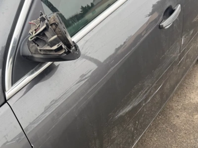 Wasze Info: Uszkodzenie auta w Ciechanowie. Sprawcy szuka policja