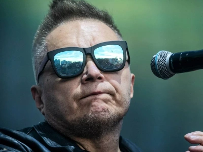 Muzyk wyrzucony z zespołu z dnia na dzień. 