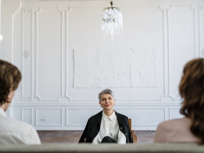 Coraz więcej psychologów korzysta z AI, ale rosną obawy o bezpieczeństwo i etykę