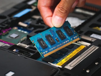 Ceny pamięci RAM wystrzeliły. Klienci mogą zapłacić nawet 1000 zł więcej