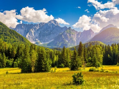 Czystsze powietrze to mniej odblaskowych chmur. Jak to się dzieje?