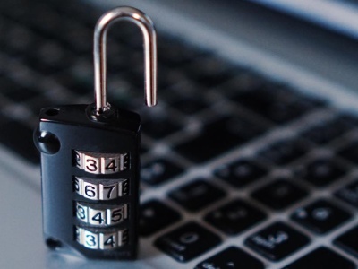 Niepozorny numer, poważne ryzyko. Dlaczego podawanie PESEL-u jest niebezpieczne?