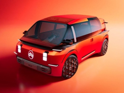 FRANCJA powoli odświeża ideę aut rodzinnych. Oto Citroen Elo, koncept zwiastujący nowe. 6 miejsc i centralna kierownica