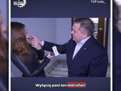 Dziennikarka rozmawiała z senatorem. Nagle stało się to. 