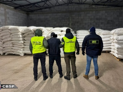 Blisko 63 tony nielegalnego tytoniu. Zatrzymano dwóch mężczyzn