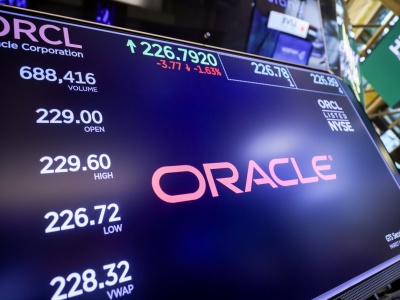 Zyski Oracle nie złagodziły obaw o bańkę AI, akcje spadają