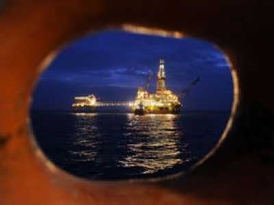 Pierwszy taki atak w historii. Ukraina uderza w platformę Łukoilu