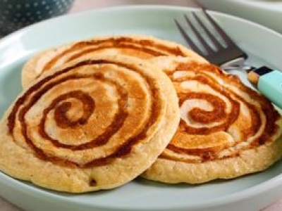 Zamiast godzinę przygotowywać cynamonki, robię ich prostszą wersję. Te placuszki to prawdziwy hit