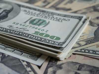 Fed tnie stopy po raz trzeci, ale wchodzi w tryb obserwacji. Czy będą kolejne obniżki?