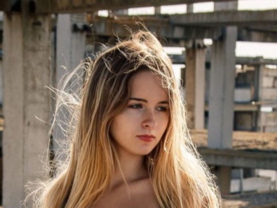 I takie zdjęcia dziewczyn na łonie natury to ja rozumiem!